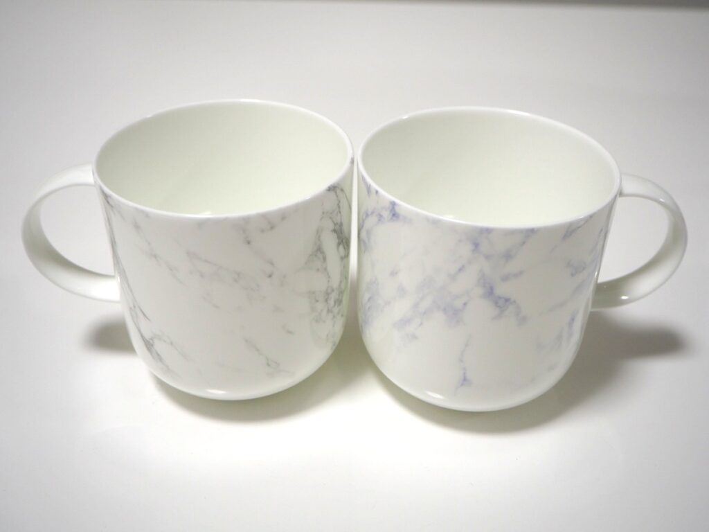三谷産業（8285）から500株、8,000円相当のマグ（2個組）が到着！！